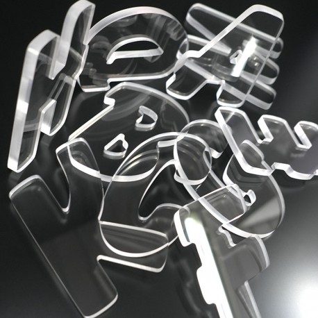 Découpe de lettres Plexi 8mm